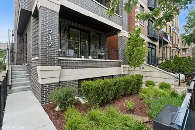 912 W Roscoe Street #1, Chicago, IL 60657 - Photo 1