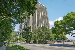 6007 N Sheridan Rd, Chicago, IL 60660 - Photo 1