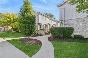 10449 S Kedzie Ave, Chicago, IL 60655 - Photo 1