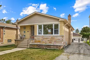 9117 S Clifton Park Ave, Evergreen Park, IL 60805 - Photo 1