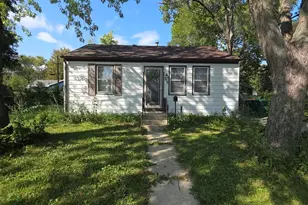 508 N Circle Dr, Wilmington, IL 60481 - Photo 1