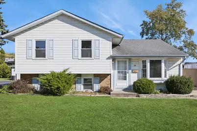 68 W Altgeld Avenue, Glendale Heights, IL 60139 - Photo 1