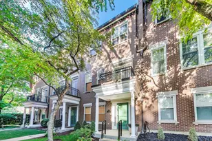 210 W Scott St, Chicago, IL 60610 - Photo 1