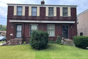 8822 S Kenwood Ave, Chicago, IL 60619 - Photo 1