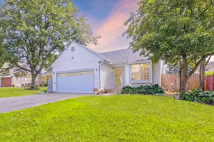 1824 Isle Royal Ln, Hanover Park, IL 60133 - Photo 1