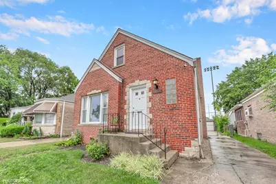 5608 N Nagle Avenue, Chicago, IL 60646 - Photo 1