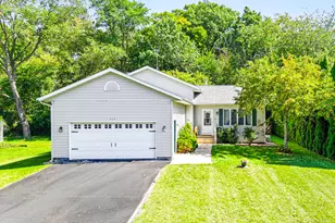 119 Drew Ct, Poplar Grove, IL 61065 - Photo 1