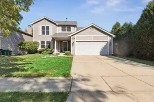 1810 Hawk Ln, Elk Grove Village, IL 60007 - Photo 1