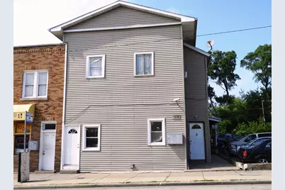 724 10th Street, Waukegan, IL 60085 - Photo 1