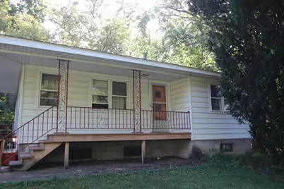 29 S Hickory Avenue, Fox Lake, IL 60020 - Photo 1