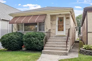 10533 S Whipple St, Chicago, IL 60655 - Photo 1