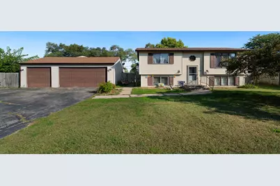 428 Pershing Avenue, Machesney Park, IL 61115 - Photo 1