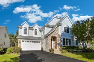 2688 Summit Dr, Glenview, IL 60025 - Photo 1