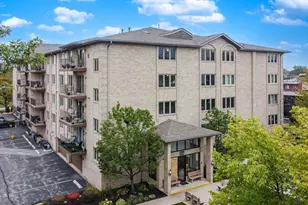 9510 S Kolmar Ave, Oak Lawn, IL 60453 - Photo 1