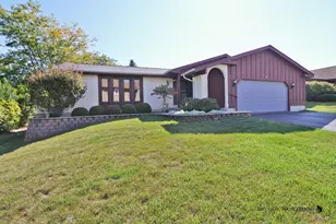 39832 N Crabapple Dr, Antioch, IL 60002 - Photo 1