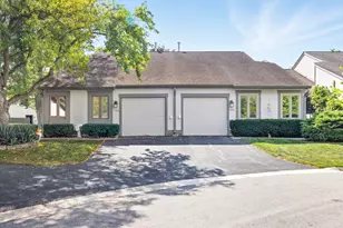 123 Honeysuckle Ct, Rolling Meadows, IL 60008 - Photo 1