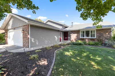 10510 Baederwood Drive, Machesney Park, IL 61115 - Photo 1