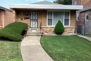 9039 S Jeffery Blvd, Chicago, IL 60617 - Photo 1