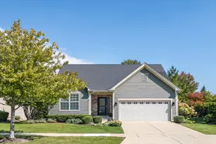 1N607 Golf View Ln, Winfield, IL 60190 - Photo 1