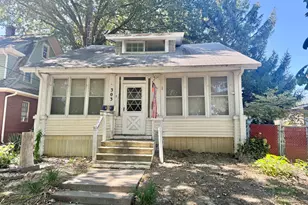 303 S Elm St, Clifton, IL 61727 - Photo 1