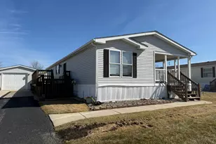 17 Bobwhite Ln, Beecher, IL 60401 - Photo 1