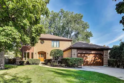 209 N Douglas Avenue, Arlington Heights, IL 60004 - Photo 1