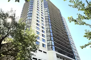 33 W Delaware Pl, Chicago, IL 60610 - Photo 1