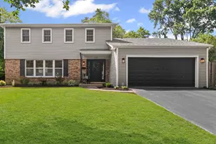 715 S Dymond Rd, Libertyville, IL 60048 - Photo 1