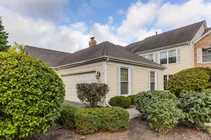 837 Suffield Square, Lincolnshire, IL 60069 - Photo 1
