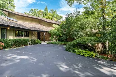 2520 Oakridge Lane, Rockford, IL 61107 - Photo 1