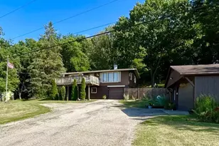 164 N 2551st Rd, Peru, IL 61354 - Photo 1