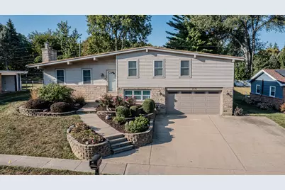 1106 Beech Drive, Dixon, IL 61021 - Photo 1