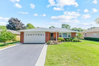 909 S We Go Trail, Mount Prospect, IL 60056 - Photo 1