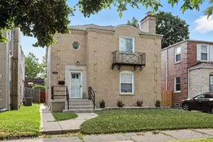 7723 S Paxton Ave, Chicago, IL 60649 - Photo 1
