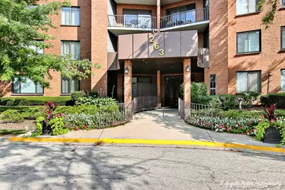 263 S Clubhouse Drive #104, Palatine, IL 60074 - Photo 1