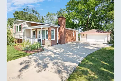 1053 S Norbury Avenue, Lombard, IL 60148 - Photo 1