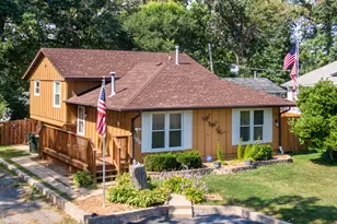 198 Bridgewood Dr, Antioch, IL 60002 - Photo 1