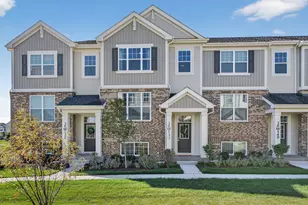 30W136 Wheeler Cir, Warrenville, IL 60563 - Photo 1