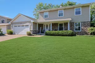 562 Revere Ave, Westmont, IL 60559 - Photo 1