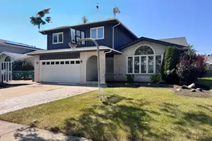 346 Wild Rose Ln, Romeoville, IL 60446 - Photo 1