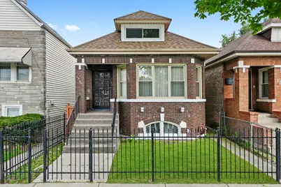 7321 S Oakley Avenue, Chicago, IL 60636 - Photo 1