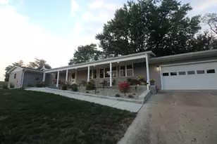 3371 Hilltop Ct, Clifton, IL 61727 - Photo 1