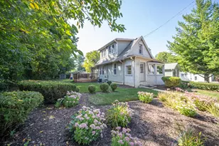 71 Lovell St, Elgin, IL 60120 - Photo 1