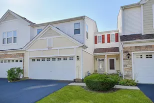 6711 Slate Dr, Carpentersville, IL 60110 - Photo 1