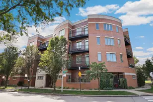 4150 N Kenmore Ave, Chicago, IL 60613 - Photo 1