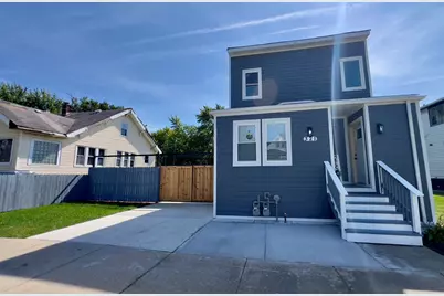 321 W 105th Place, Chicago, IL 60628 - Photo 1