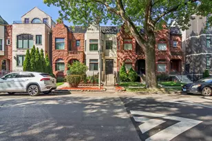 4738 S Champlain Ave, Chicago, IL 60615 - Photo 1