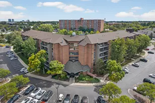 75 Kristin Cir, Schaumburg, IL 60195 - Photo 1