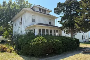 1210 Lincoln Ave, Rochelle, IL 61068 - Photo 1