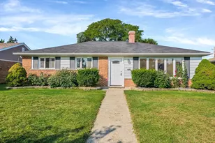 1056 E Villa Dr, Des Plaines, IL 60016 - Photo 1